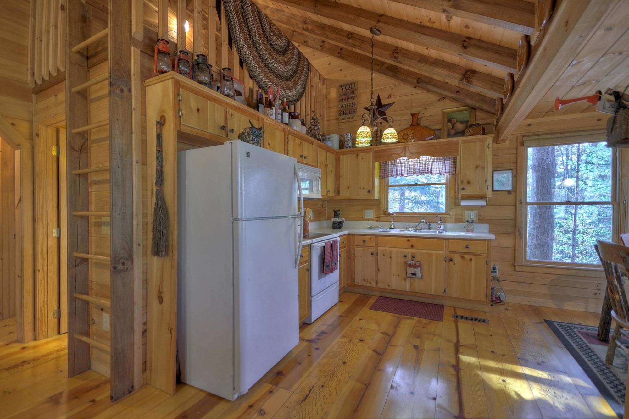 Knotty Pines Pet-Friendly Gas Fireplace Plus A Firepit Cherry Log Exterior photo
